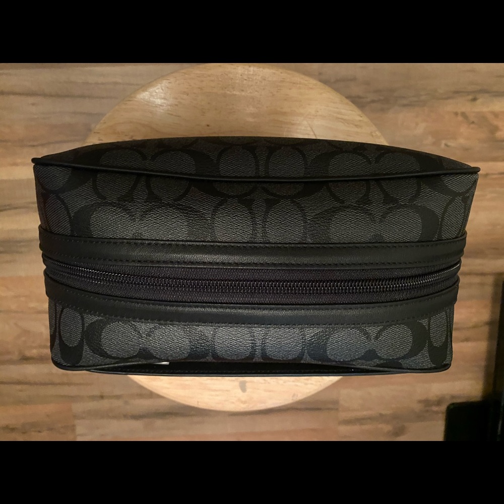 Men’s Coach travel bag